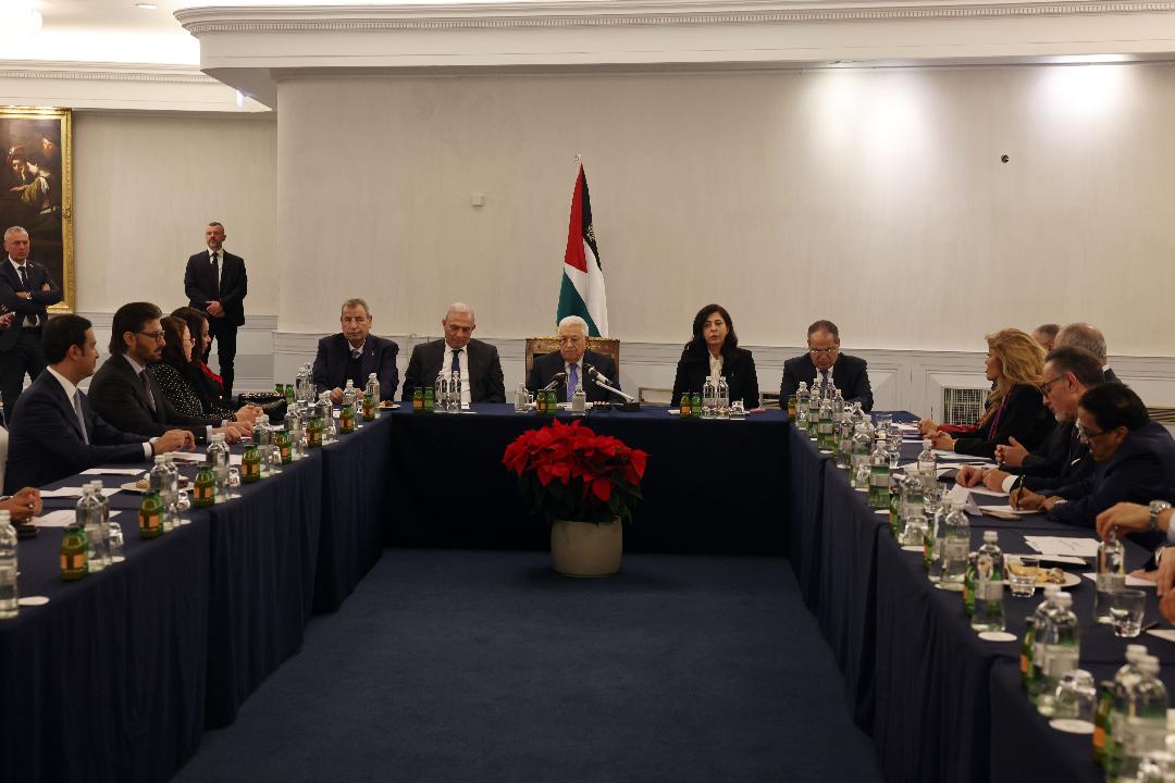 الرئيس خلال لقائه السفراء العرب المعتمدين لدى الجمهورية الإيطالية والفاتيكان (تصوير: ثائر غنايم)